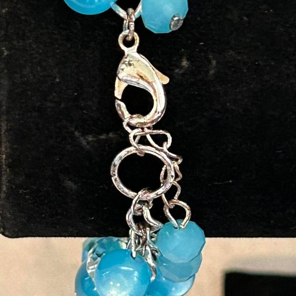 2pc. Silver tone Blue Beaded/Flower adjustable Necklace & Bracelet set - Picture 6 of 7